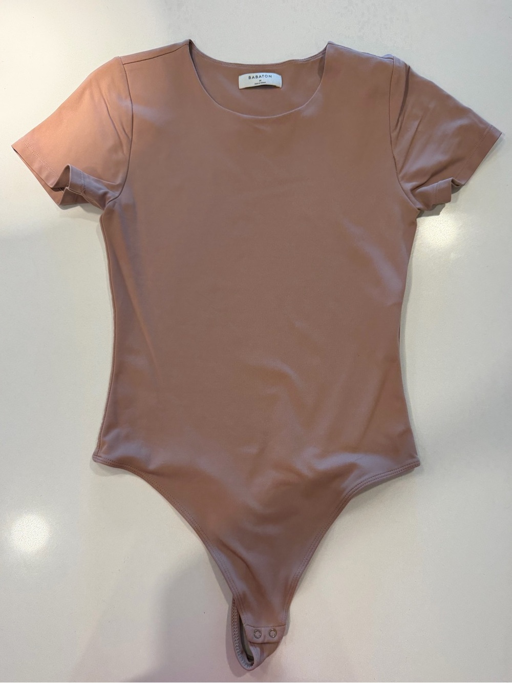 Aritzia Babaton Tan Short Sleeve Bodysuit Size M